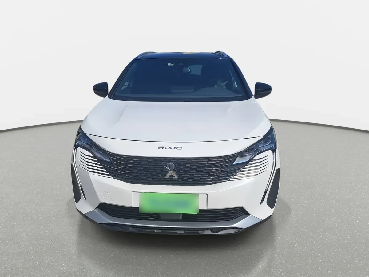 Peugeot 5008 1.5 Allure Pack Bluehdi 130 4x2 Eat8 5p año 2024