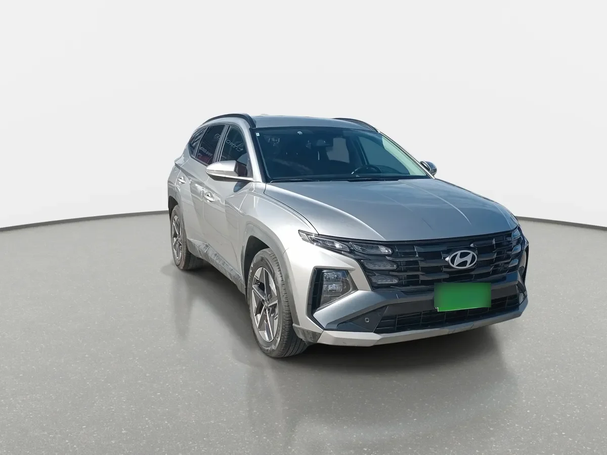 Hyundai Tucson 2.0 Nx4 Plus Fl Diesel 4wd At 5p año 2025