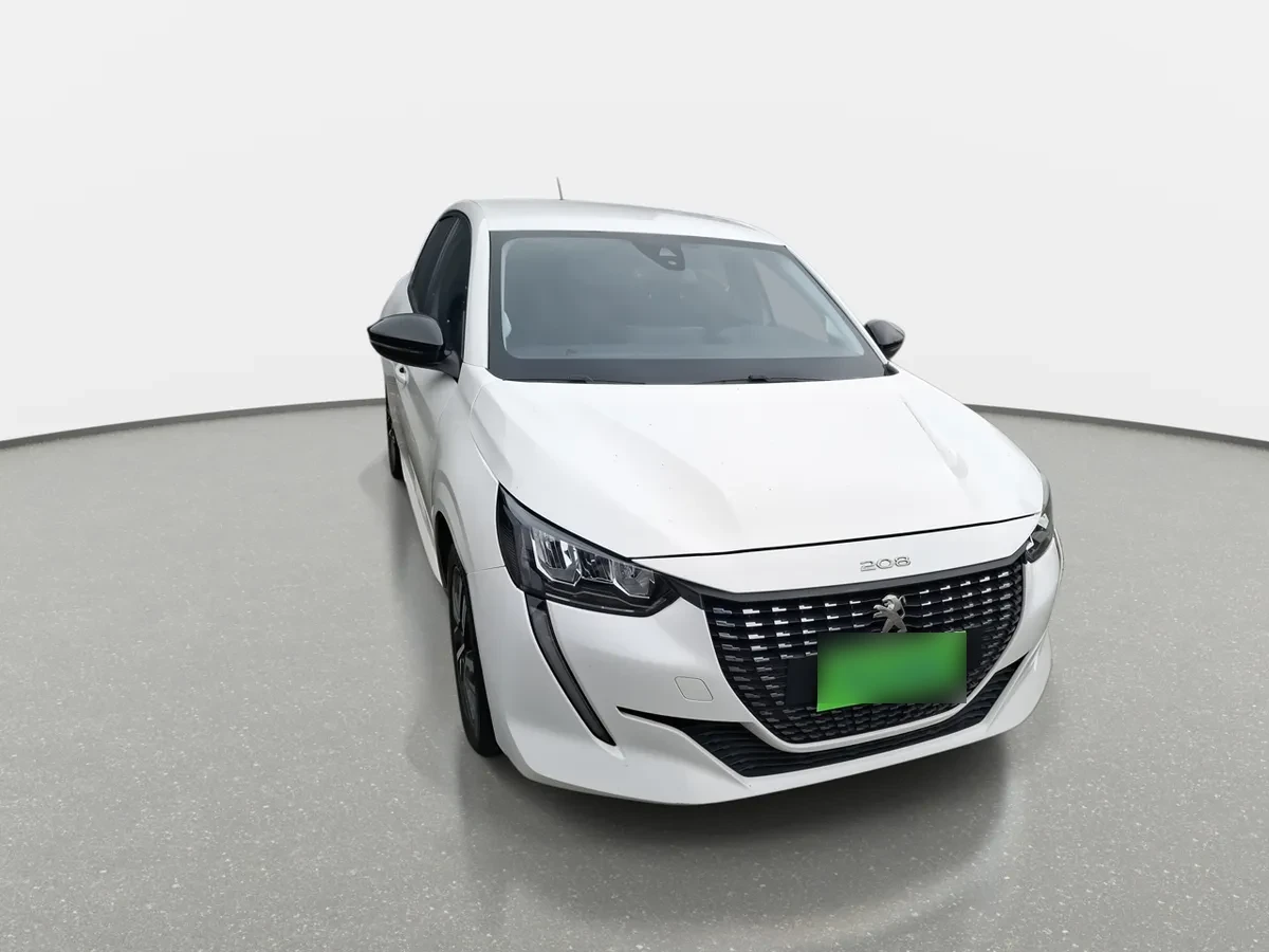 Peugeot 208 1.2 Puretech Allure Pack 130 4x2 Eat8 5p año 2024