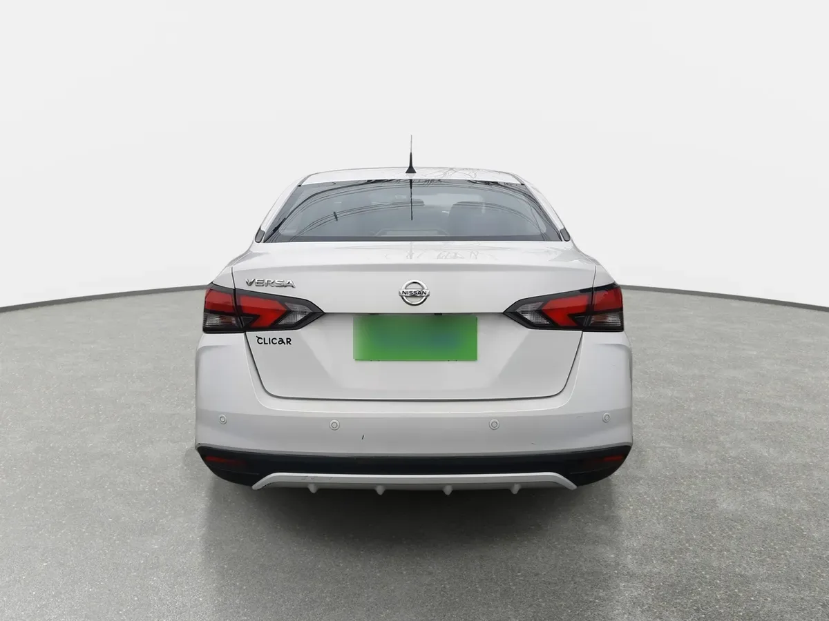 Nissan Versa 1.6 Sense 4x2 Mt 4p año 2023