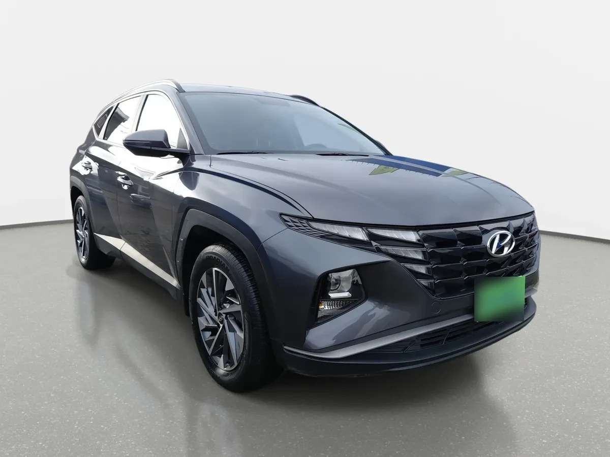 Hyundai Tucson 1.6 Nx4 Plus 2wd At 5p año 2024