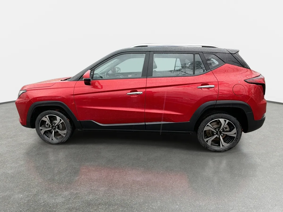 JAC Js4 1.6 Comfort 4x2 Bicolor Mt 5p año 2023