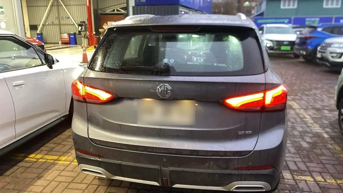 MG Mg Zs 1.5 Com 4x2 Cvt At 5p año 2026