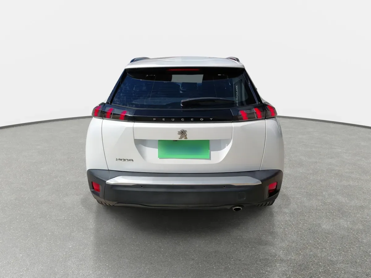 Peugeot 2008 1.5 Active Bluehdi Diesel 100 4x2 Mt 5p año 2023