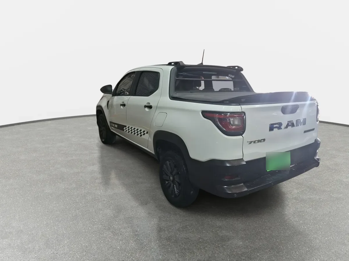 Ram 700 1.4 Bighorn 4x2 Dob. Cab. Mt 4p año 2023