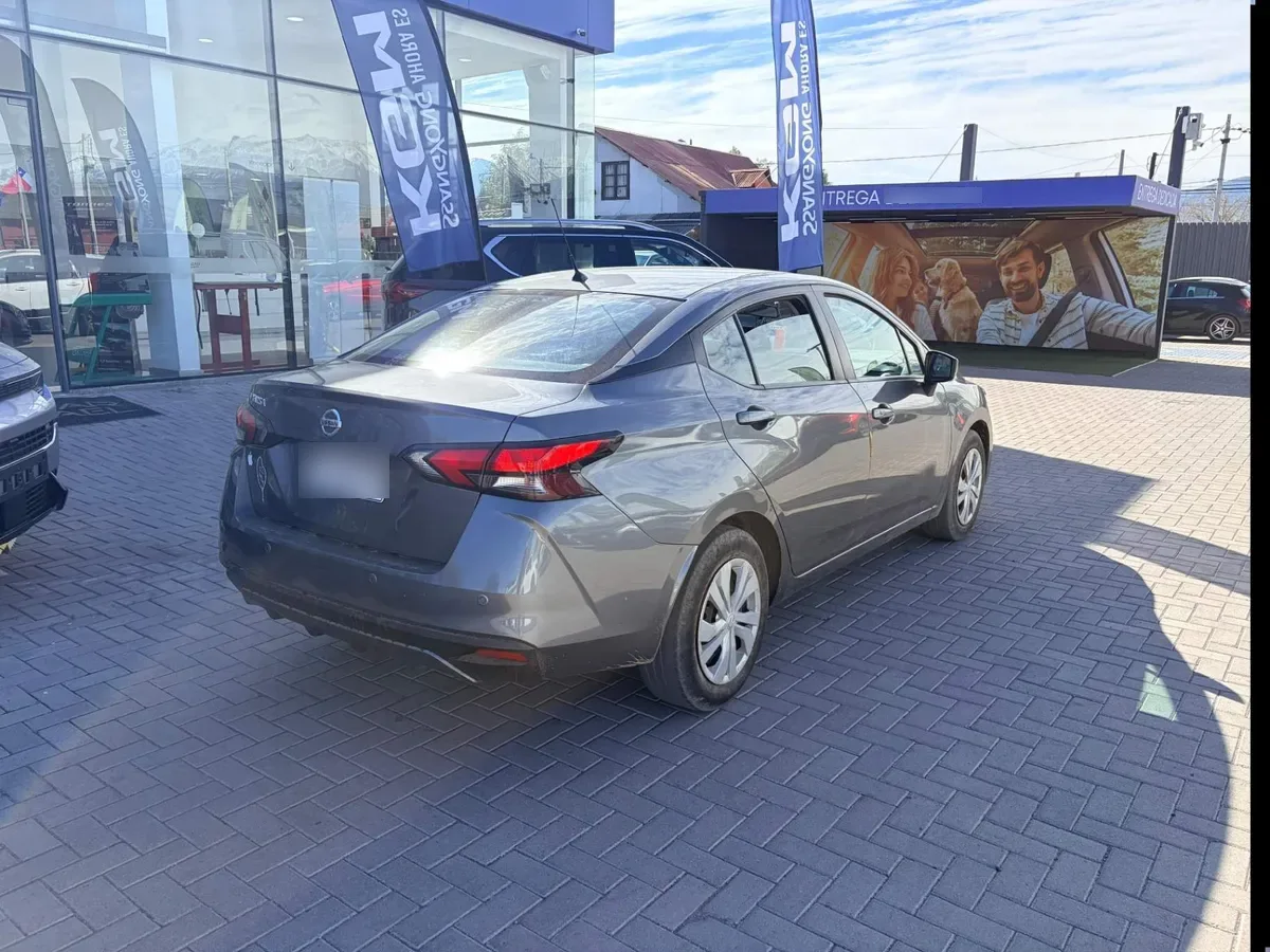 Nissan Versa 1.6 Sense 4x2 Mt 4p año 2021