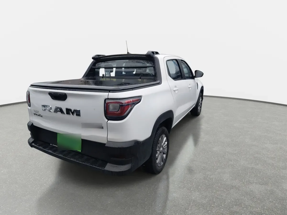 Ram 700 1.4 Bighorn 4x2 Dob. Cab. Mt 4p año 2024