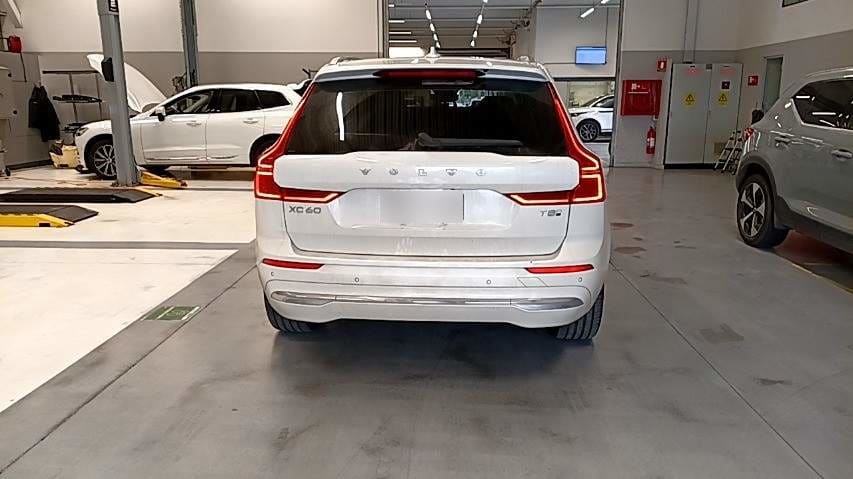 Volvo Xc60 2.0 T8 Recharge Plus Hybrid Awd At 5p año 2025