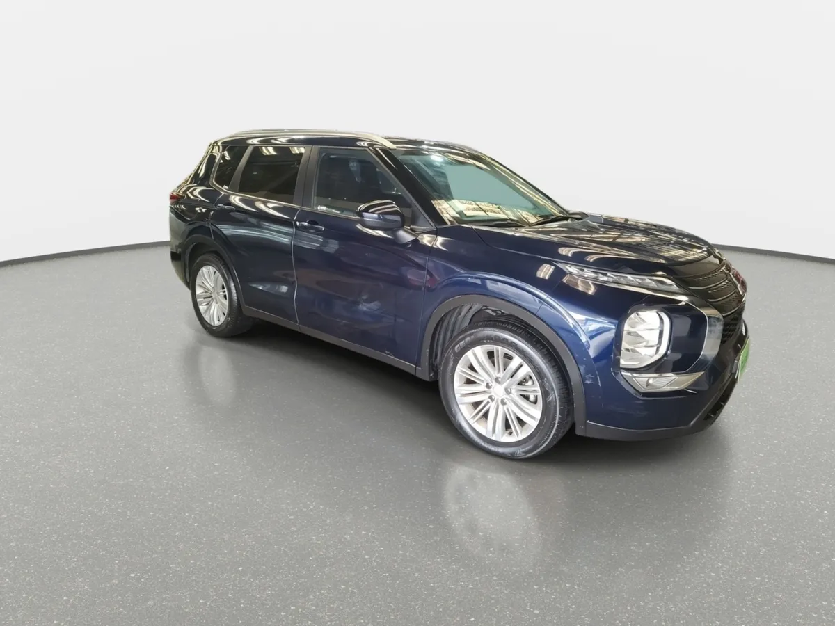 Mitsubishi Outlander 2.5 Gl P 4x2 At 5p año 2024