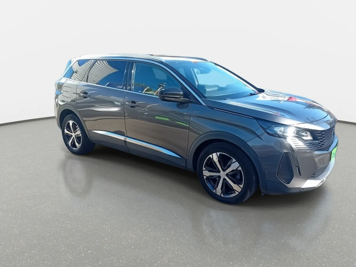Peugeot 5008 1.6 Gt Puretech 180 4x2 Eat8 5p año 2023