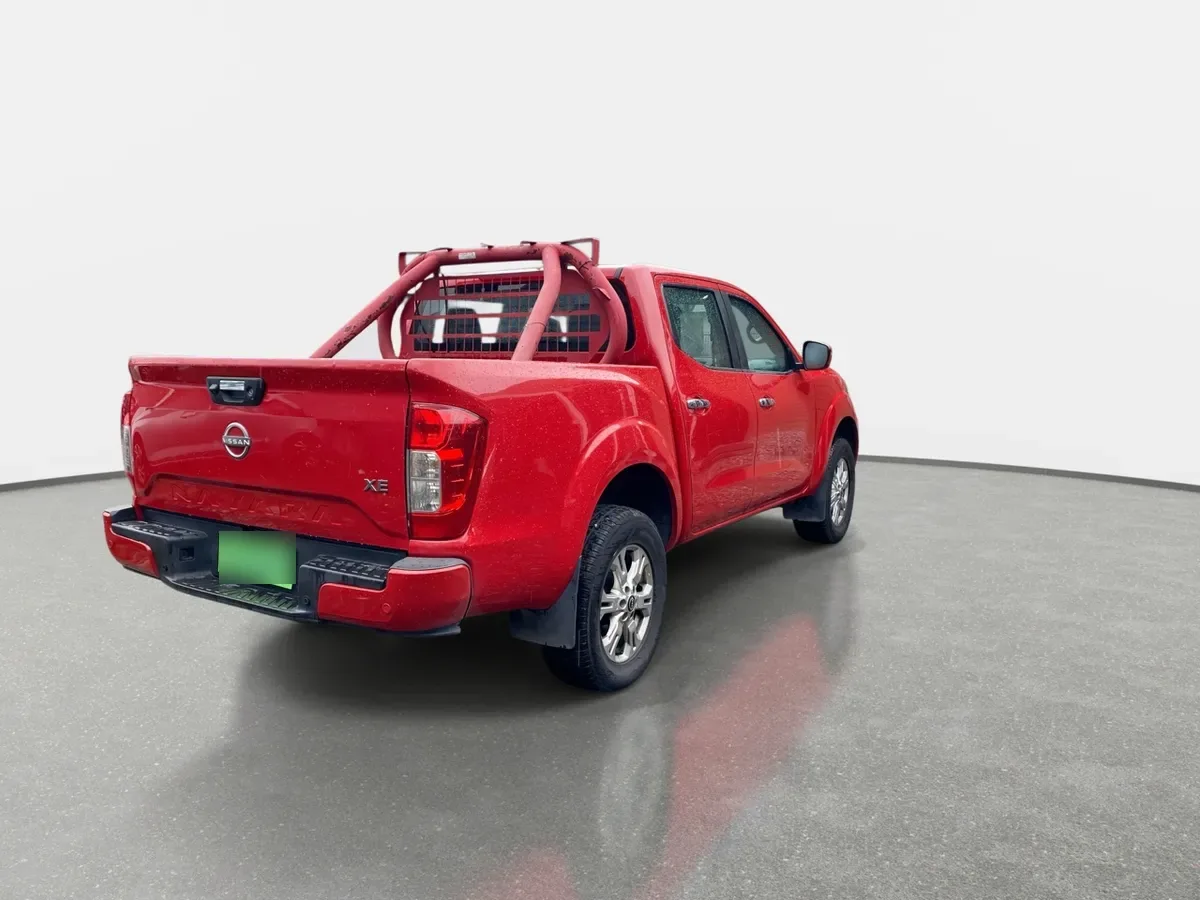 Nissan Navara 2.3d Xe Diesel 4x2 Dob.cab. Mt 4p año 2024