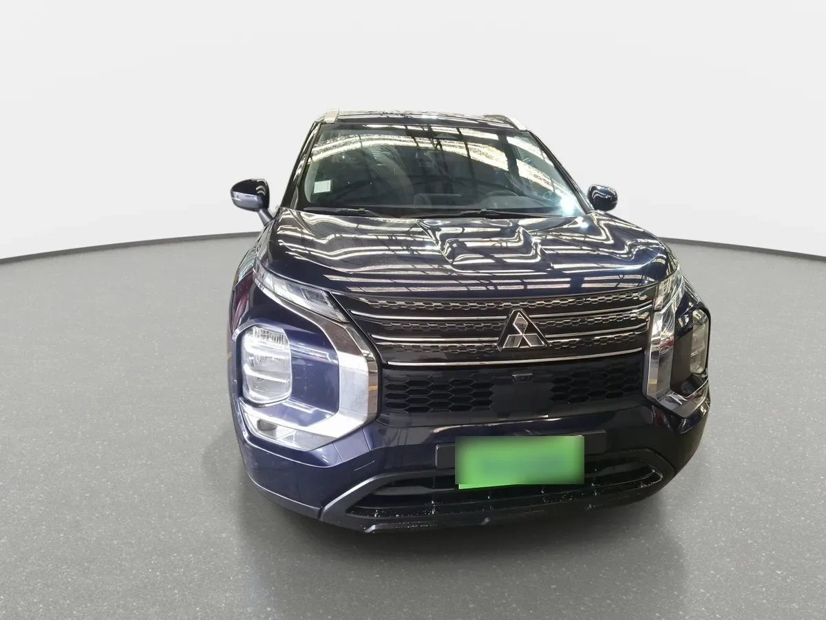 Mitsubishi Outlander 2.5 Gl P 4x2 At 5p año 2024