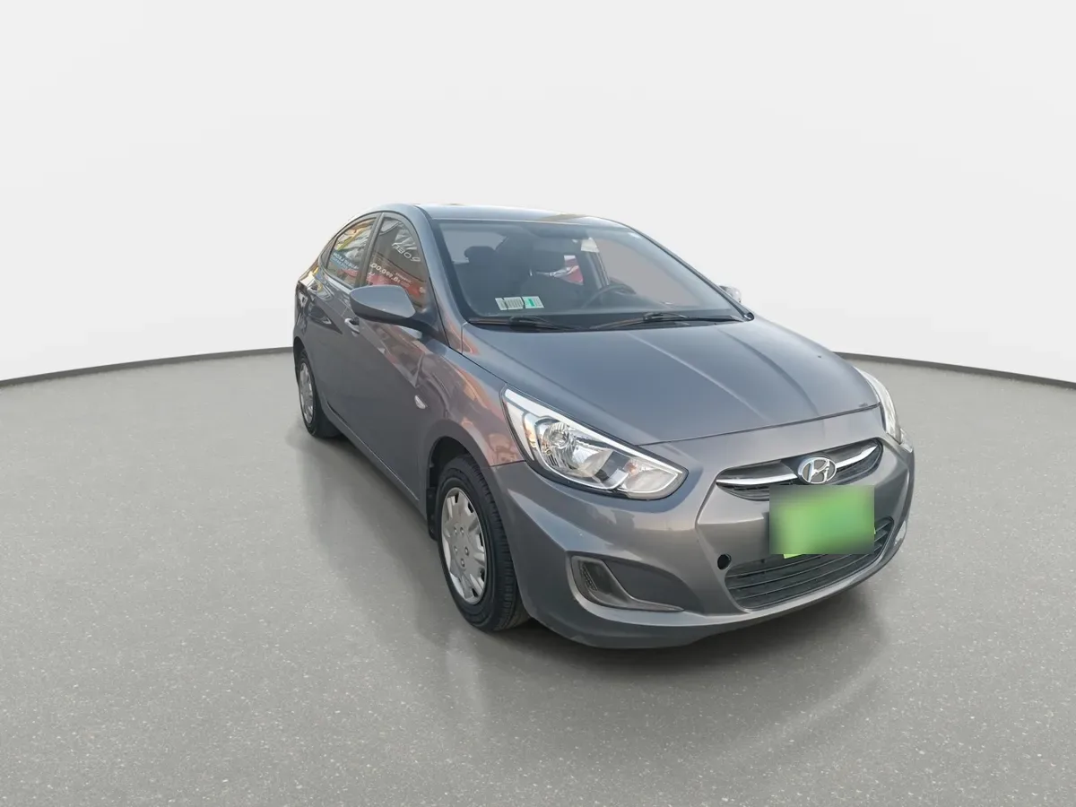Hyundai Accent 1.4 Gl Rb 4x2 Sdn 2ab Ac Abs At 4p año 2016