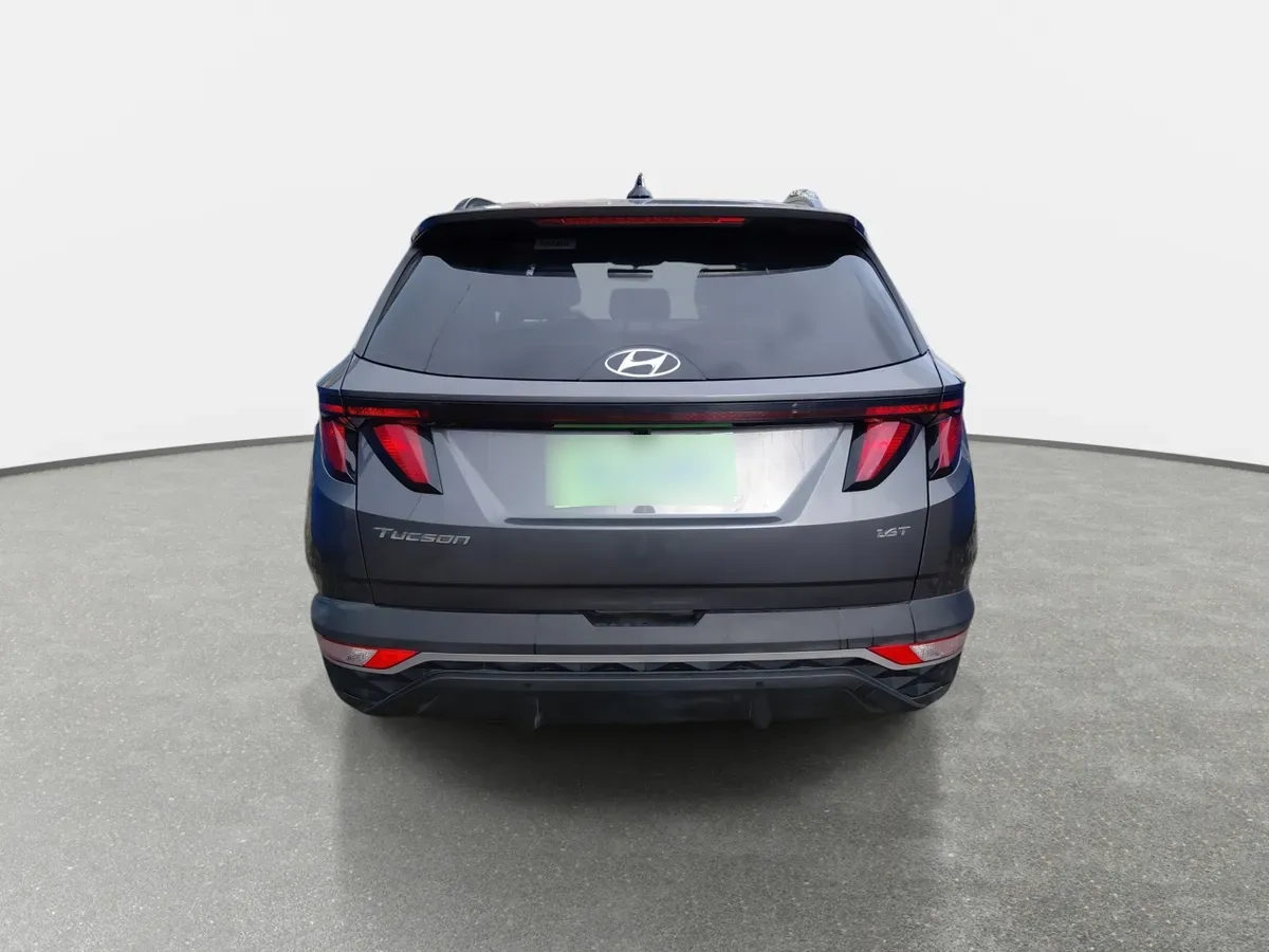 Hyundai Tucson 1.6 Nx4 Plus 2wd At 5p año 2024