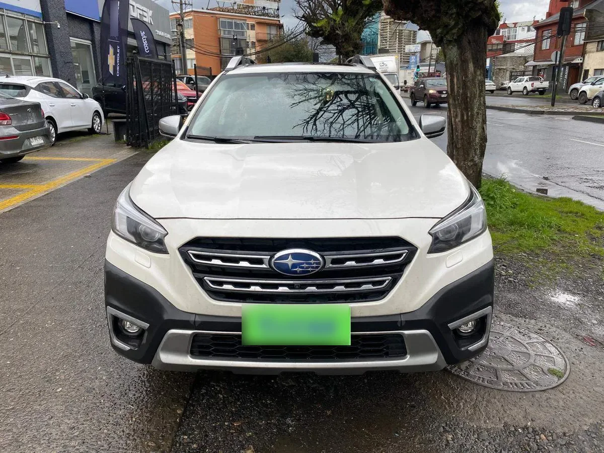 Subaru Outback 2.5i Touring Awd Cvt At 5p año 2022