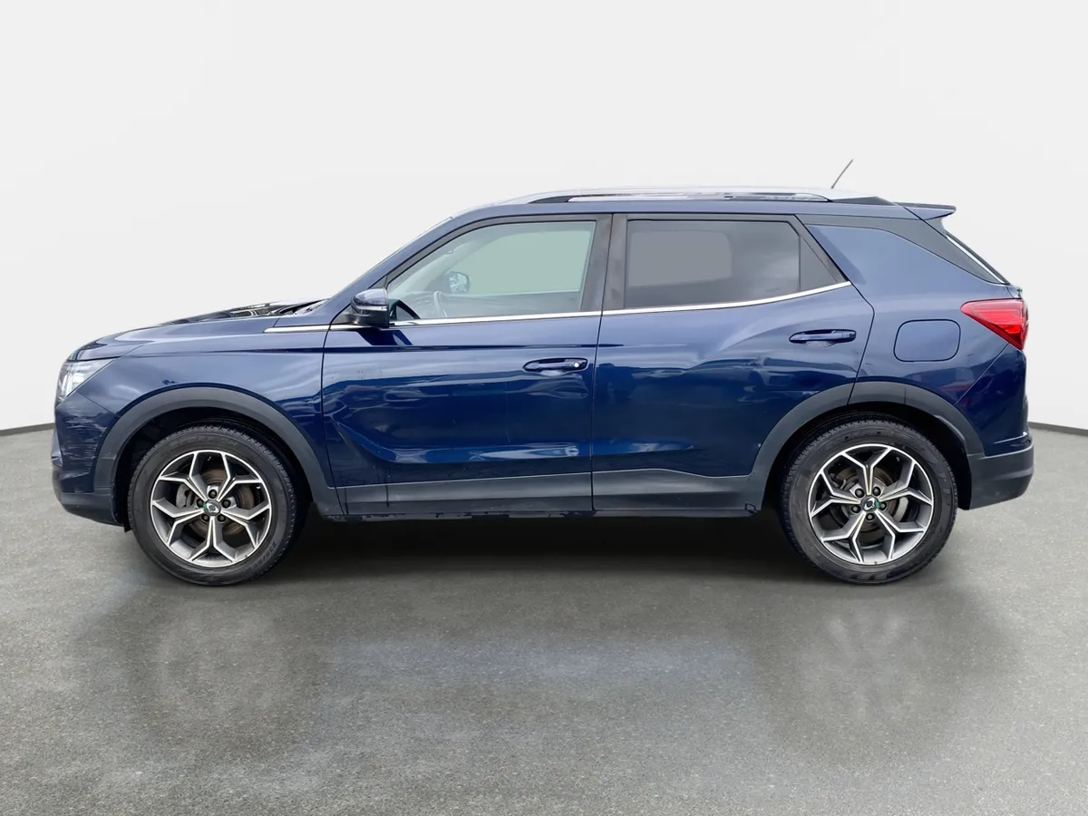 Ssangyong Korando 1.5t Glx Cg101 4x2 Mt 5p año 2022