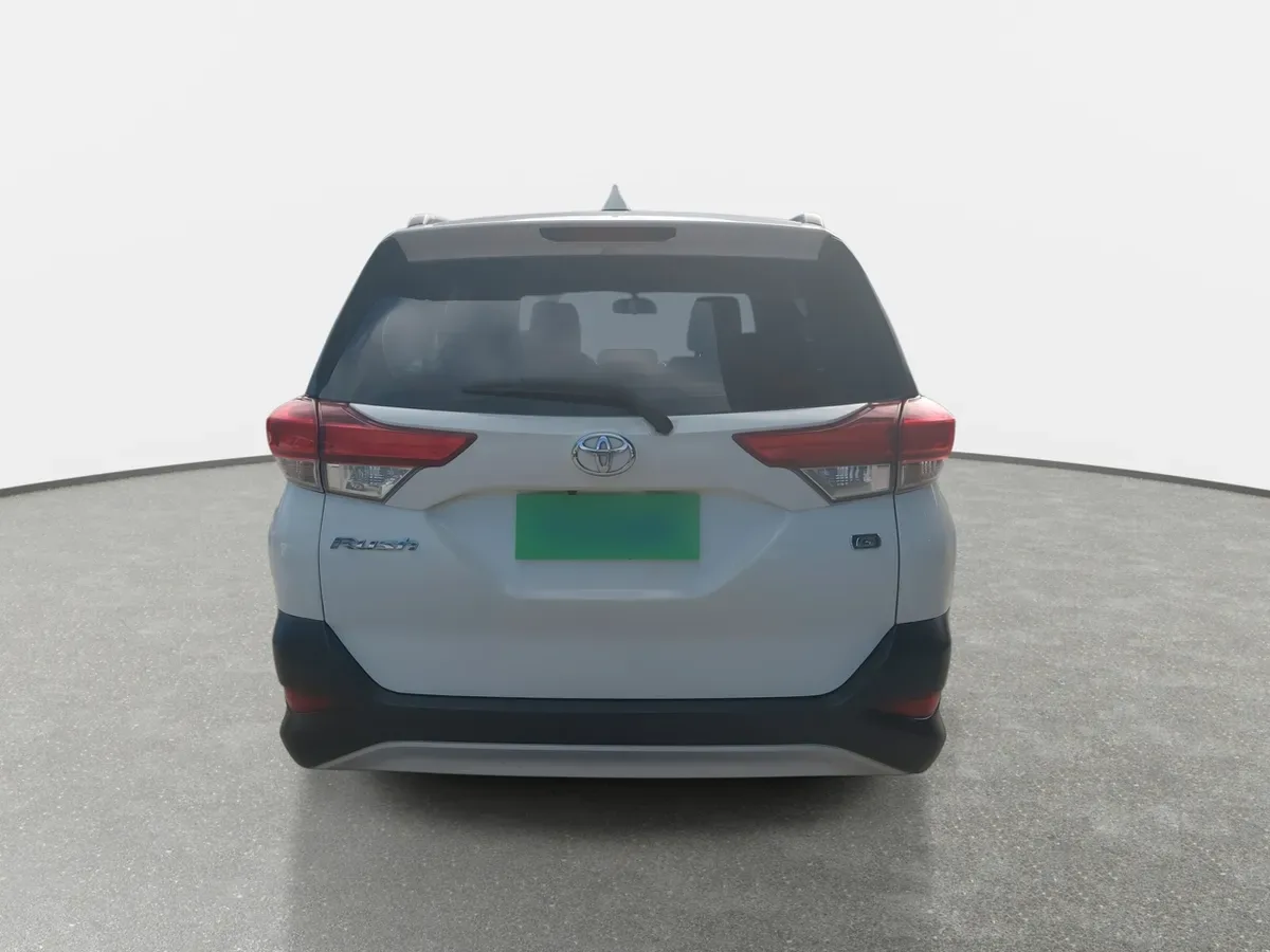 Toyota Rush 1.5 Xei 4x2 Mt 5p año 2023