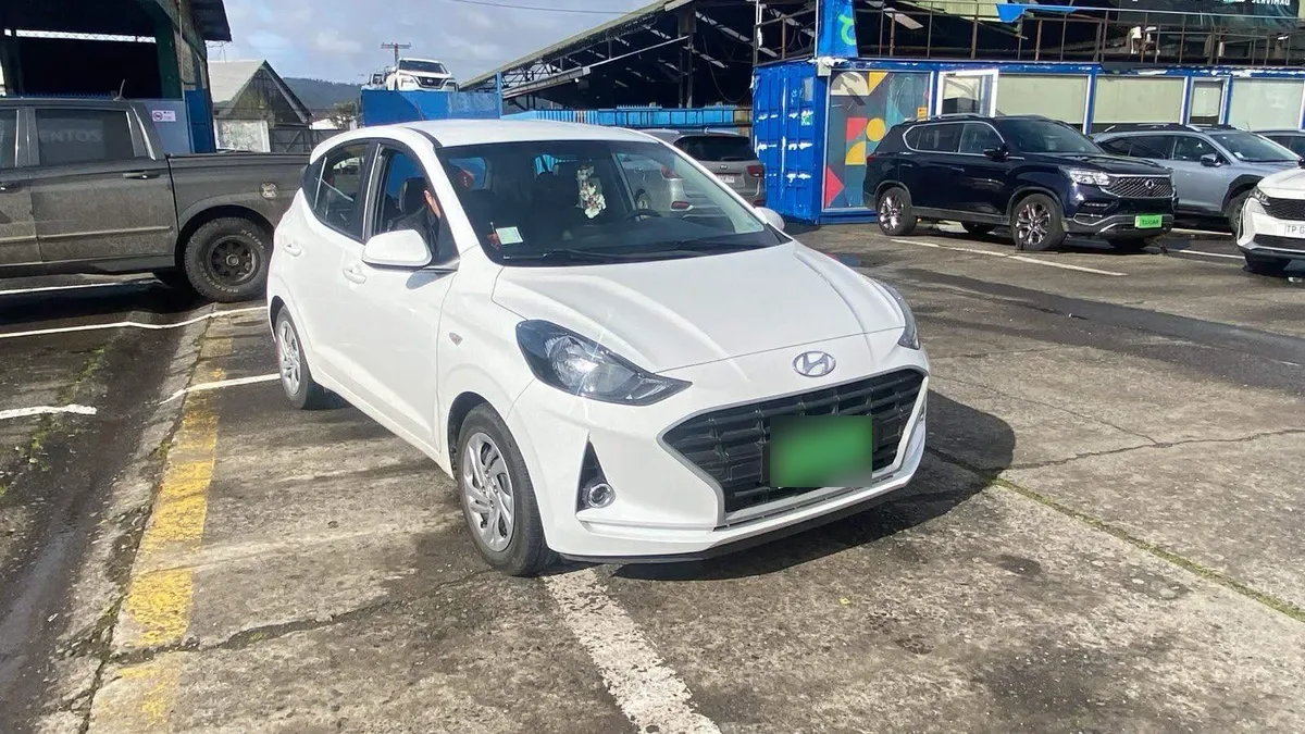 Hyundai Grand I10 1.2 Plus 4x2 Hb Mt 5p año 2022