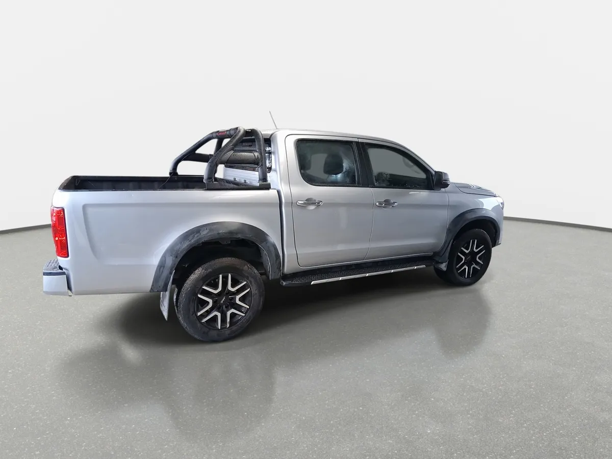 JAC T8 2.0 Comfort 4x4 Diesel Mt 4p año 2023