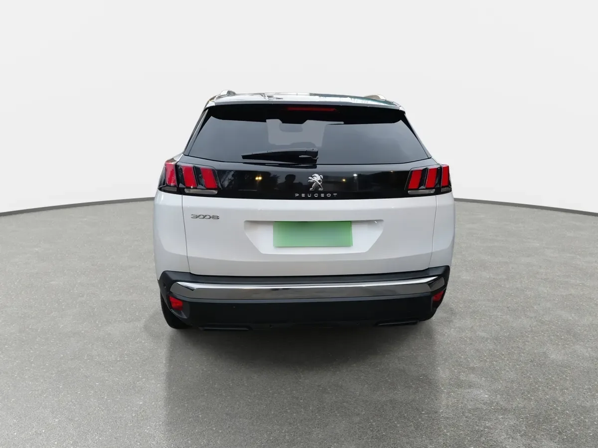 Peugeot 3008 1.5 Allure Pack Bluehdi 130 4x2 Eat8 5p año 2024