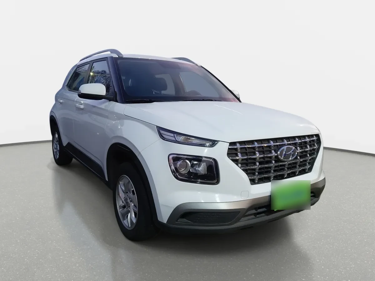 Hyundai Venue 1.6 Qx Plus 4x2 Mt 5p año 2023