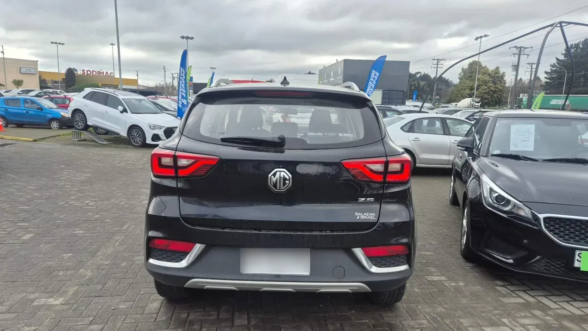MG Mg Zs 1.5 Std 4x2 Mt 5p año 2023