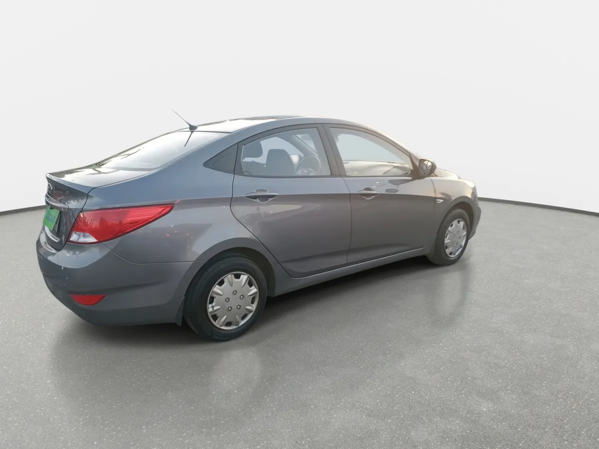 Hyundai Accent 1.4 Gl Rb 4x2 Sdn 2ab Ac Abs At 4p año 2016