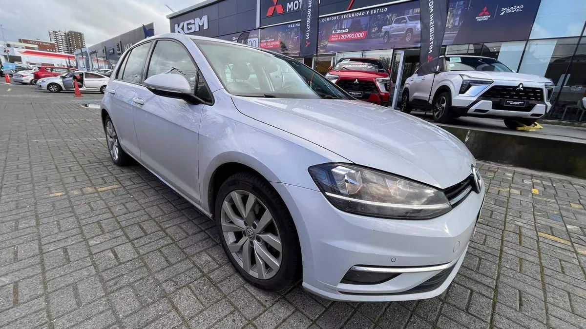 Volkswagen Golf 1.4 Highline 4x2 Hb At 5p año 2019