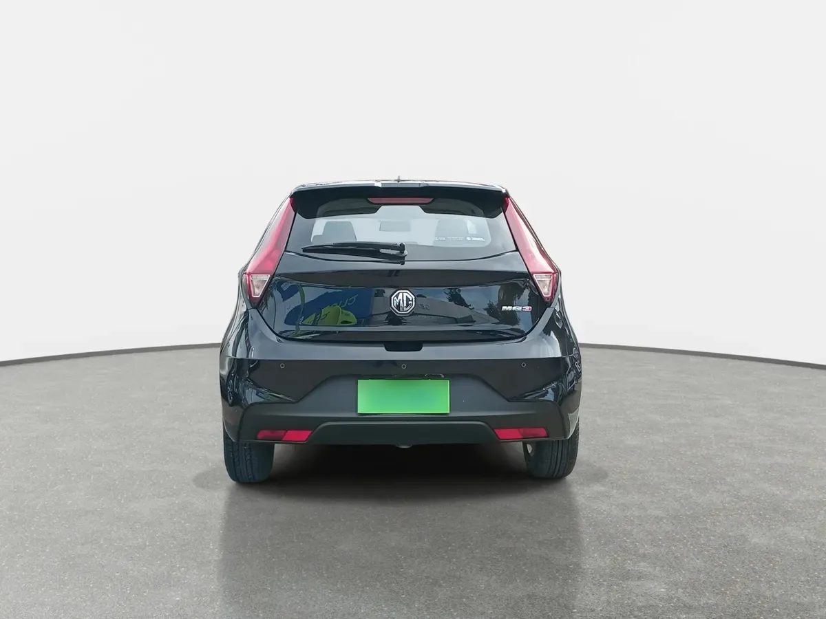 MG Mg 3 1.5 Comfort 2wd Hb At 5p año 2025