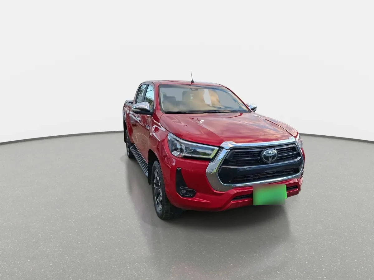 Toyota Hilux 2.8 Srv Diesel 4x4 Dob. Cab. At 4p año 2024