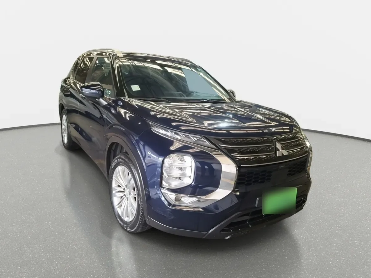 Mitsubishi Outlander 2.5 Gl P 4x2 At 5p año 2024