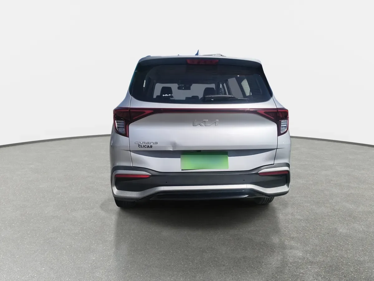 Kia Carens 1.4l Ex Turbo-Gdi Full 4x2 7dct At 5p año 2023