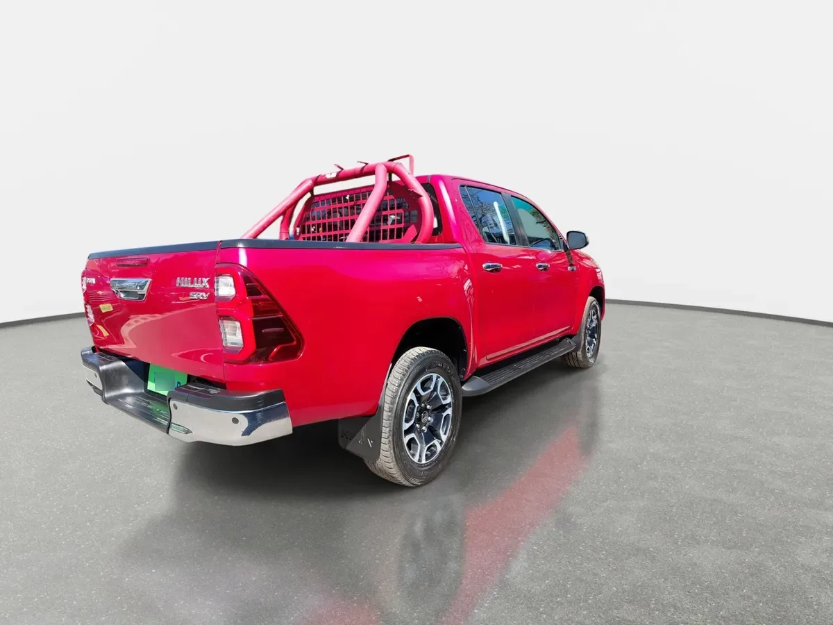 Toyota Hilux 2.8 Srv Diesel 4x4 Dob. Cab. At 4p año 2024