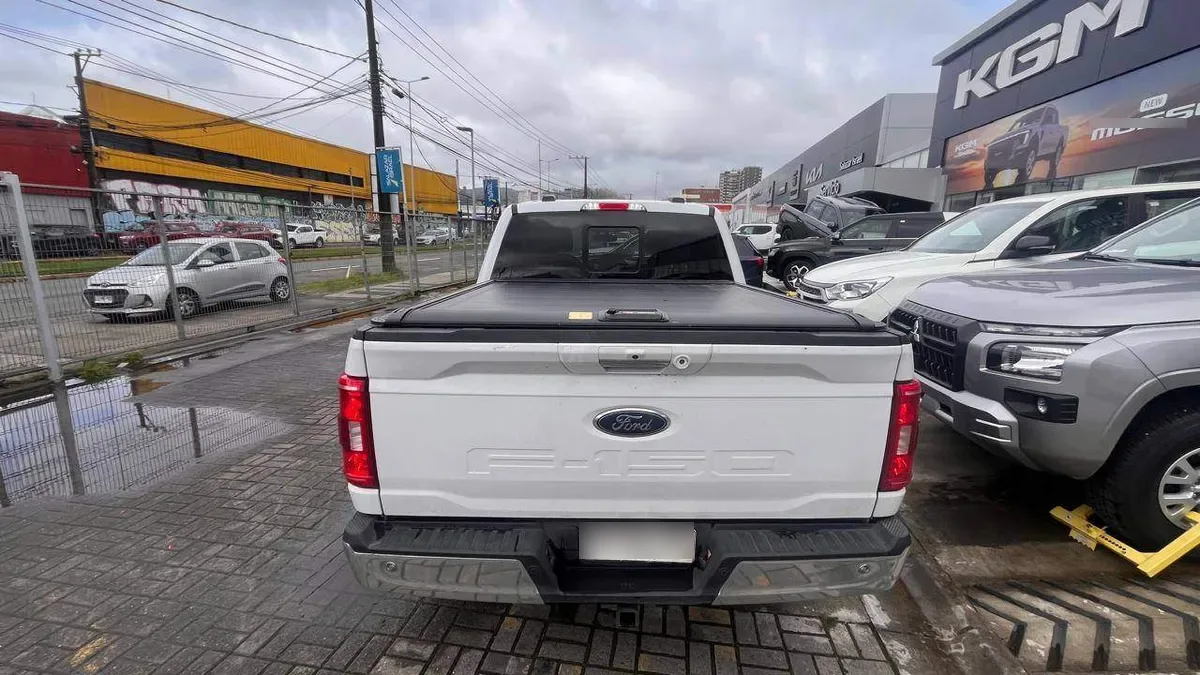 Ford F-150 5.0 Xlt Cc Dob. Cab. 4x4 At 4p año 2024