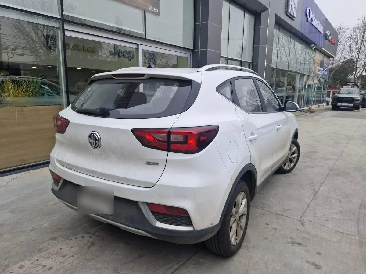MG Mg Zs 1.5 Std 4x2 Mt 5p año 2022