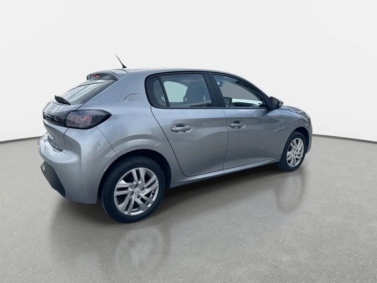 Peugeot 208 1.2 Puretech Active Pack 75 4x2 Mt 5p año 2023