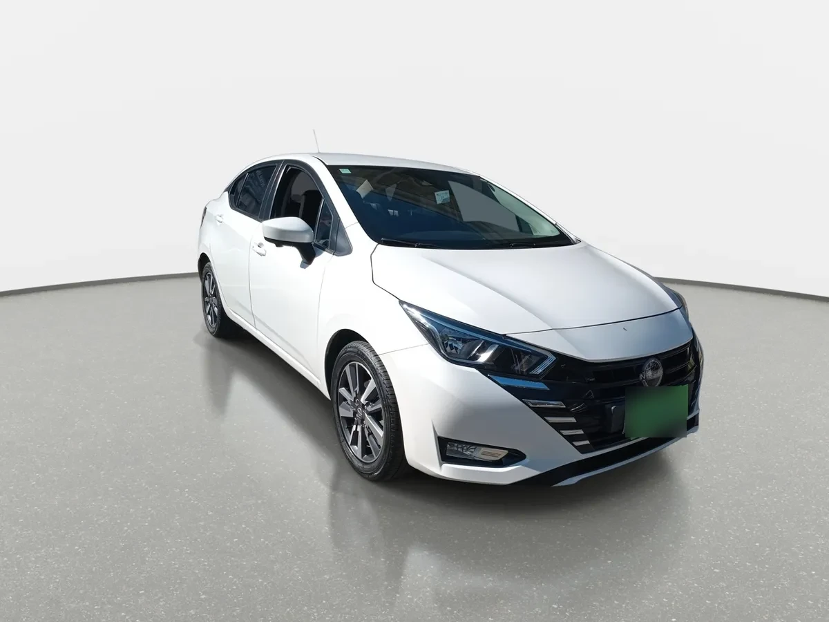 Nissan Versa 1.6 Advance 4x2 Mt 4p año 2024
