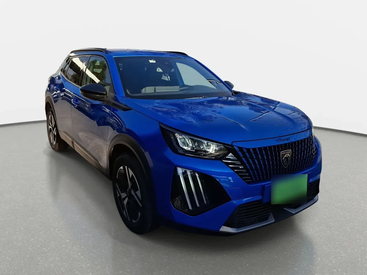 Peugeot 2008 1.2 Allure Pack Puretech 130hp 4x2 Eat8 5p año 2025