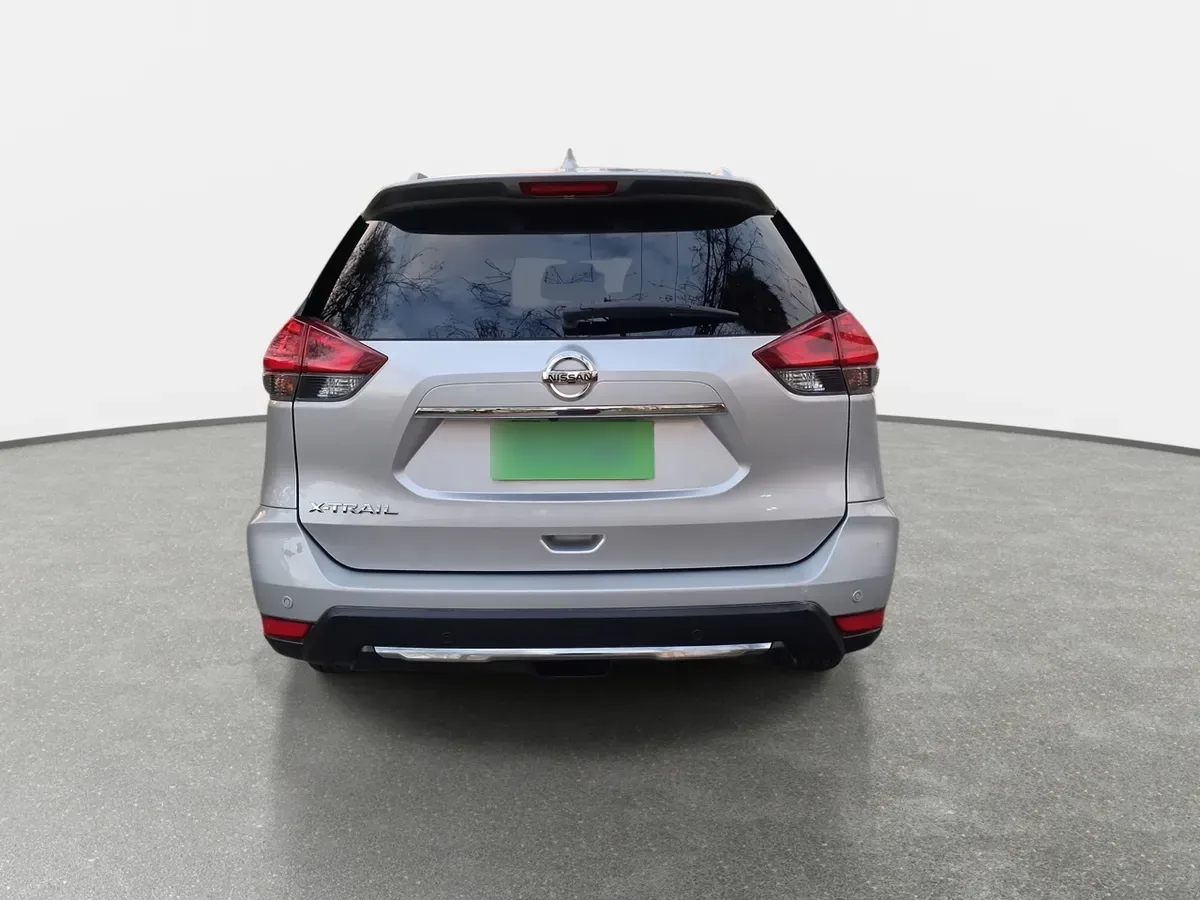 Nissan X-Trail 2.5 Advance 4x2 3row Cvt At 5p año 2023