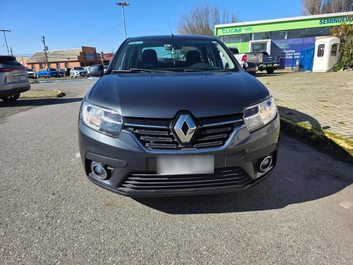 Renault Symbol 1.6 Intens 4x2 Mt 4p año 2017