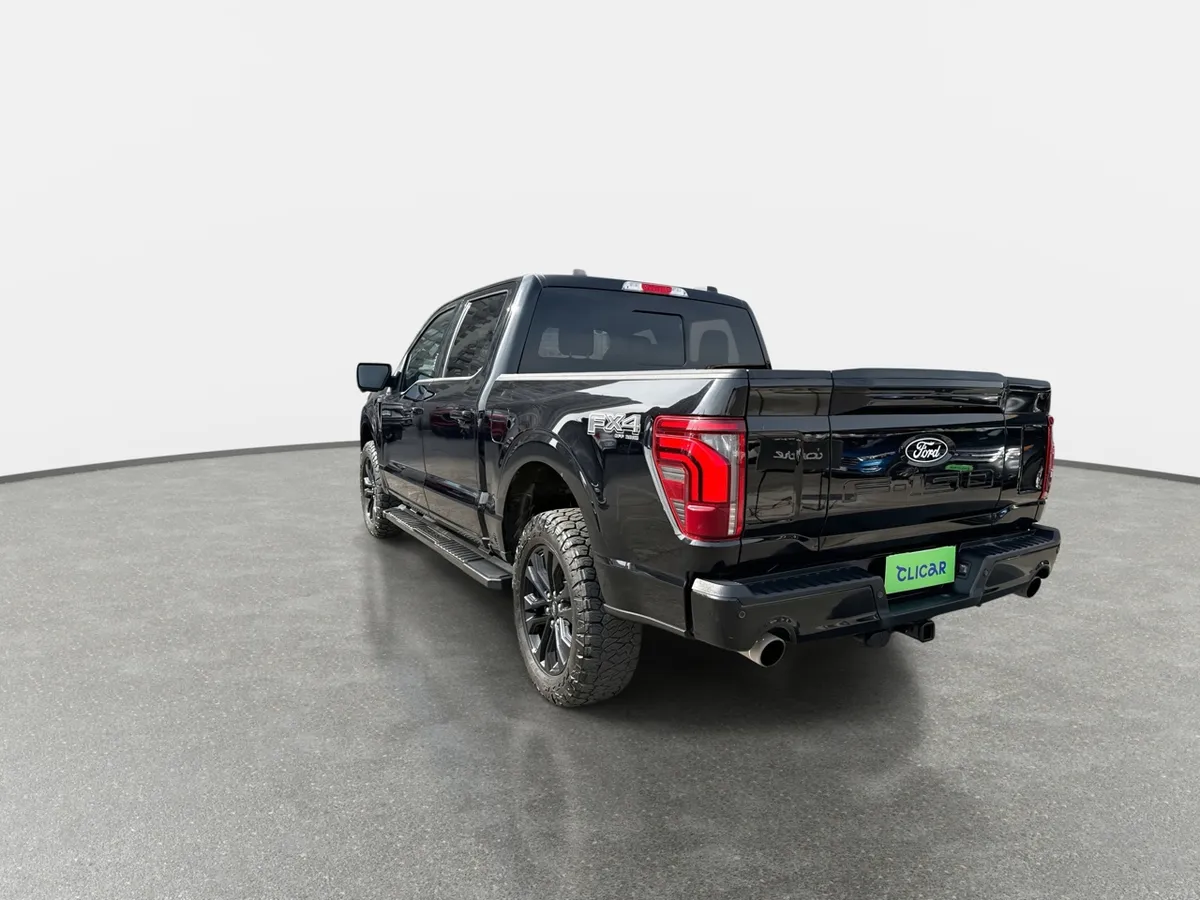 Ford F-150 5.0 Lariat Black Cc 4x4 Dob. Cab. At 4p año 2025