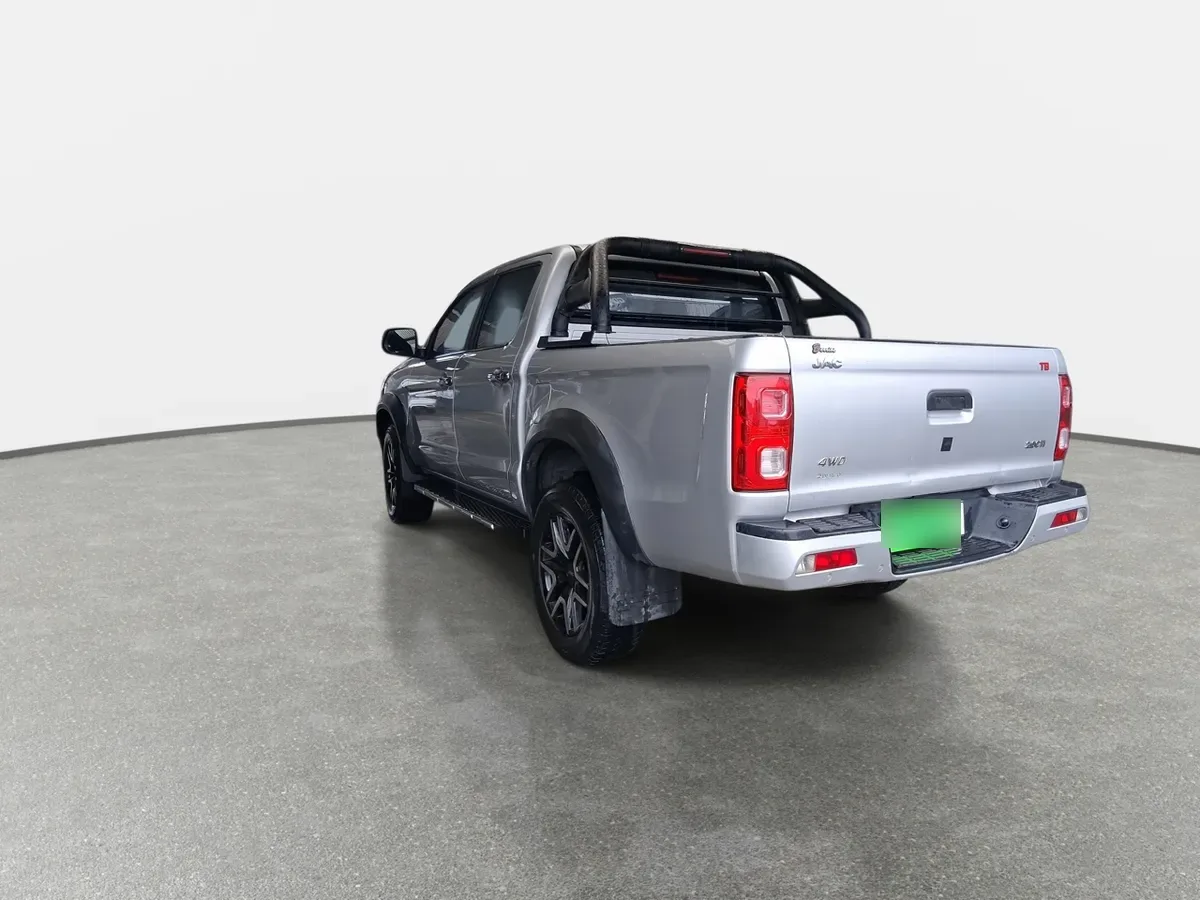 JAC T8 2.0 Comfort 4x4 Diesel Mt 4p año 2023