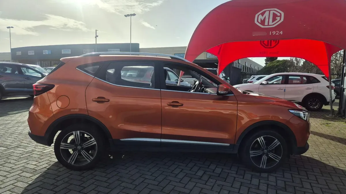 MG Mg Zs 1.5 Comfort 4x2 Mt 5p año 2024