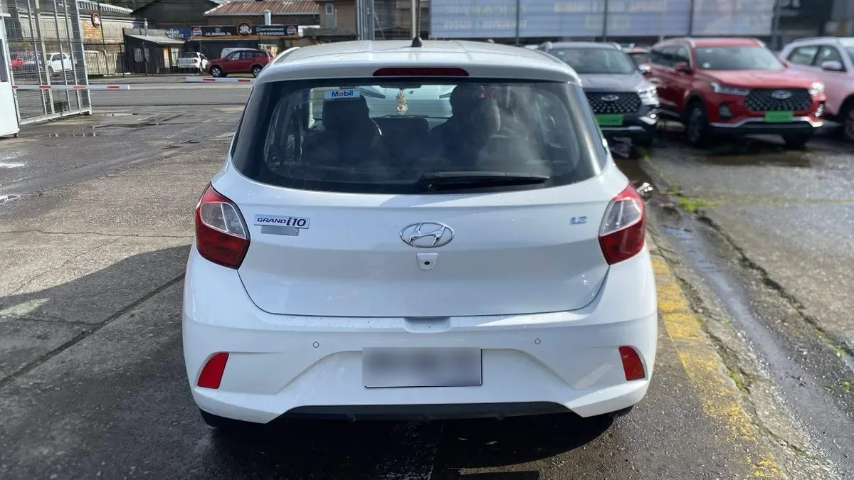 Hyundai Grand I10 1.2 Plus 4x2 Hb Mt 5p año 2022