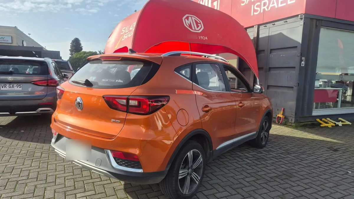 MG Mg Zs 1.5 Comfort 4x2 Mt 5p año 2024