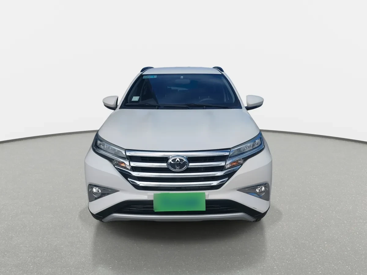 Toyota Rush 1.5 Xei 4x2 Mt 5p año 2023