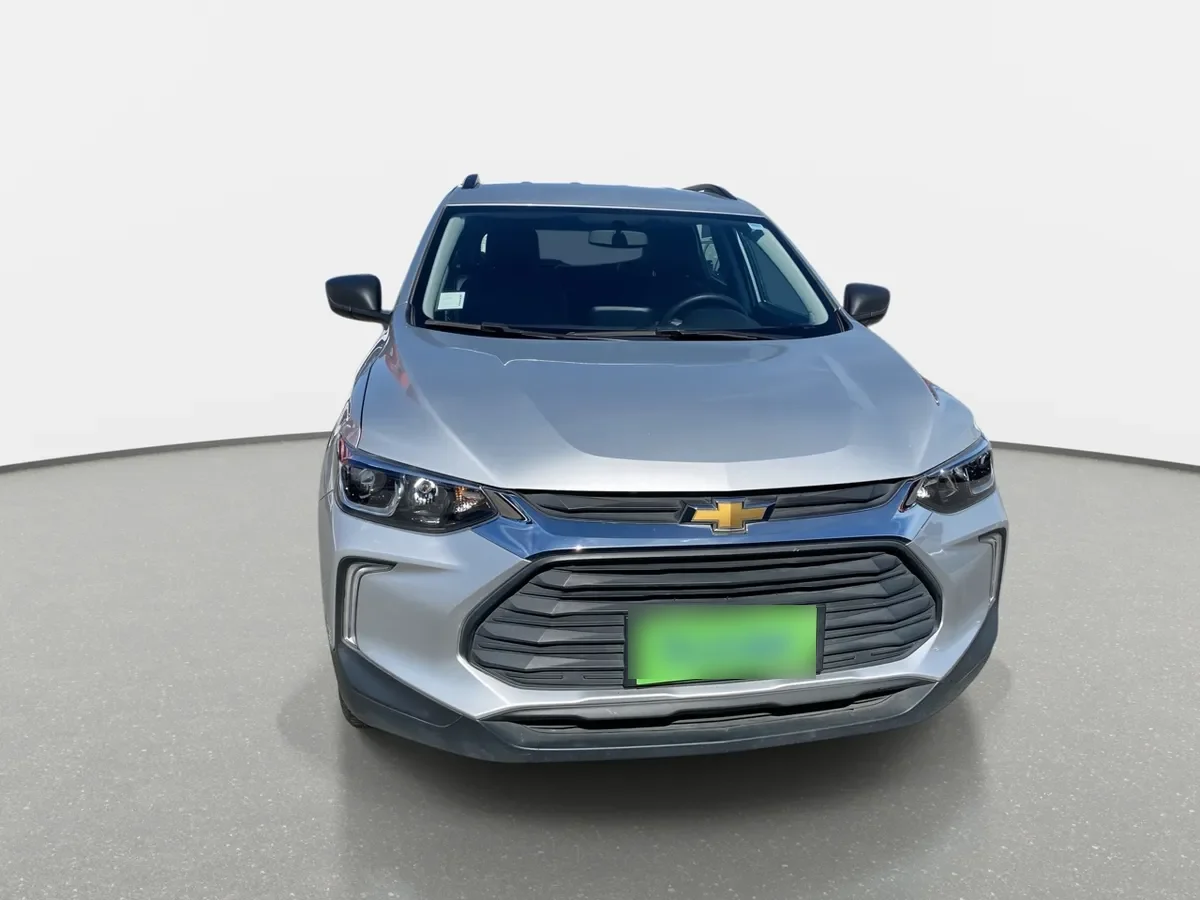 Chevrolet Tracker 1.2t Ls Fwd Mt 5p año 2023