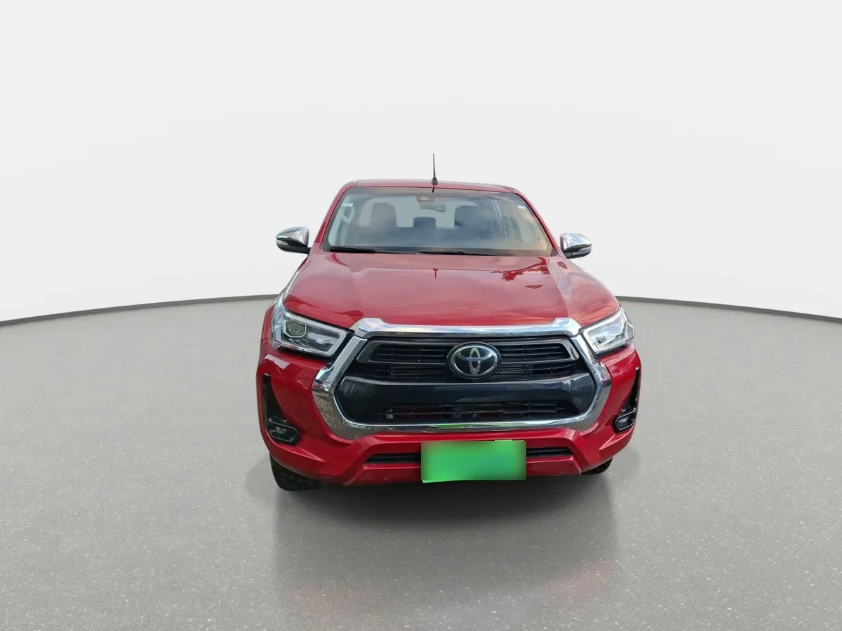 Toyota Hilux 2.8 Srv Diesel 4x4 Dob. Cab. At 4p año 2024