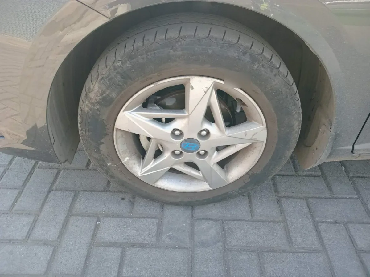 Hyundai Accent 1.4 Hci Plus 4x2 Mt 4p año 2024