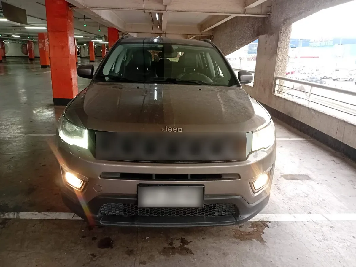 Jeep Compass 2.4 Longitude 4x2 Radio 7 At 5p año 2021